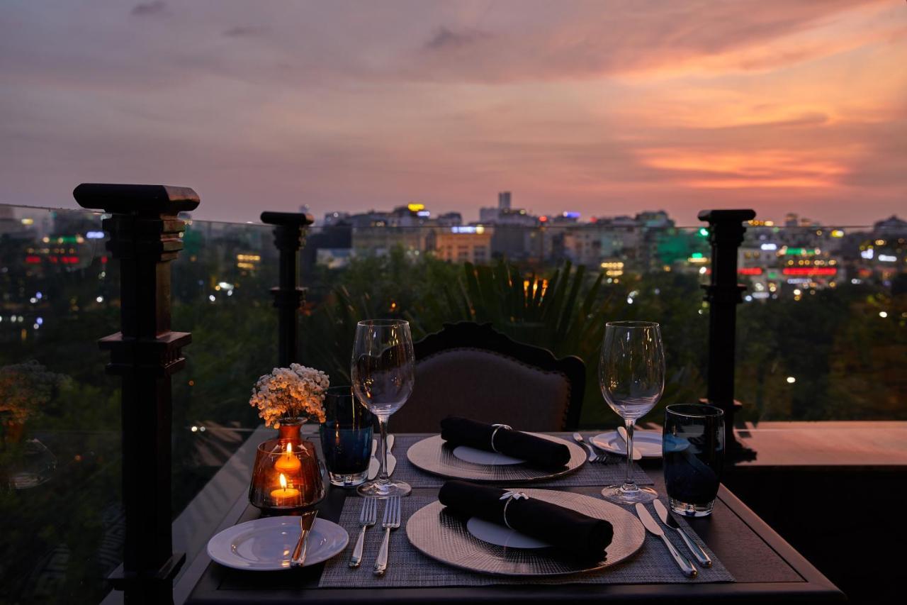 Khách sạn La Sinfonia Del Rey & Hà Nội