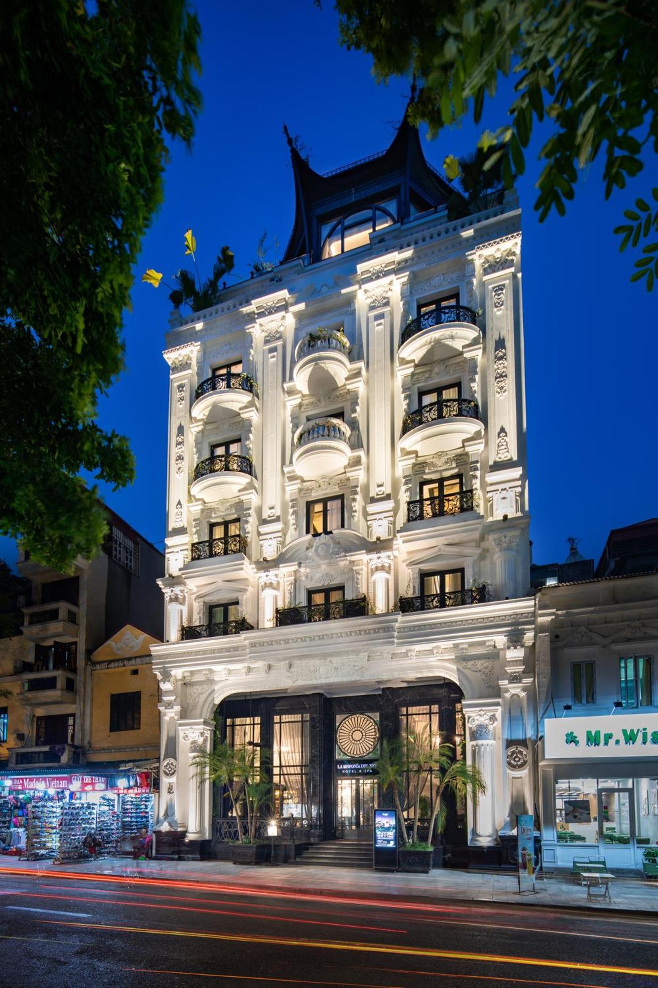 La Sinfonia Del Rey & Khách sạn 4*